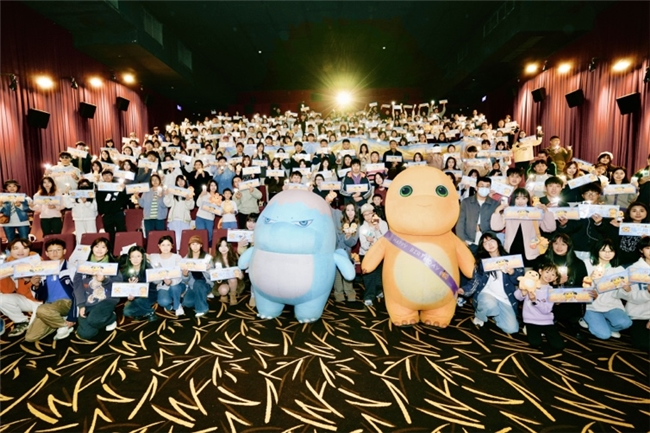 奶龙六周年！线万粉丝快乐同步