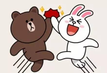 一年5亿国内最会赚钱的网红狗被《猪猪侠》公开PK